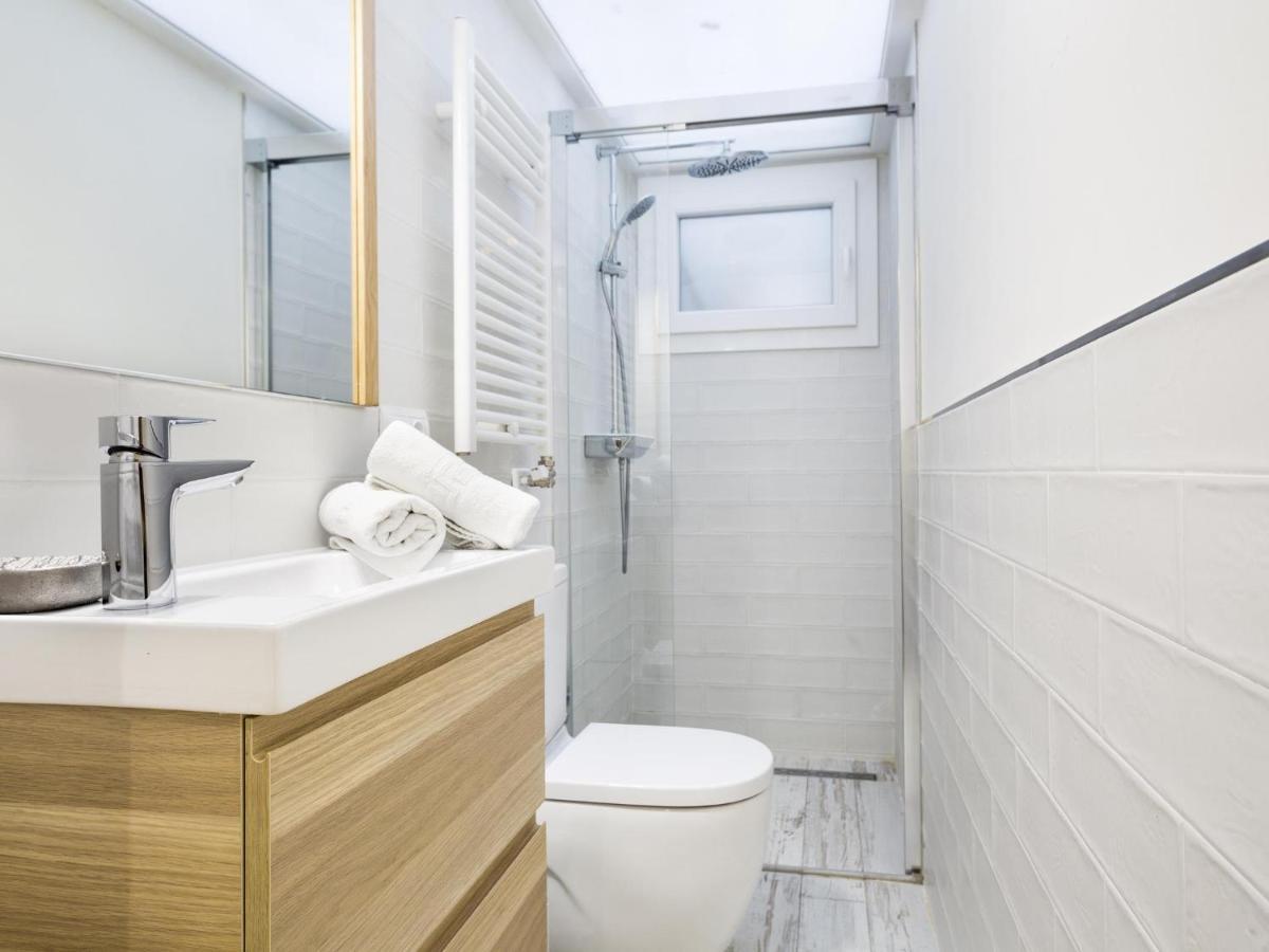 Sitges Spaces Mediterranean Apartments 5 Bedrooms, 4 Bathrooms, 75M2 Terrace, Centre Sitges- Sleeps 11 Ngoại thất bức ảnh
